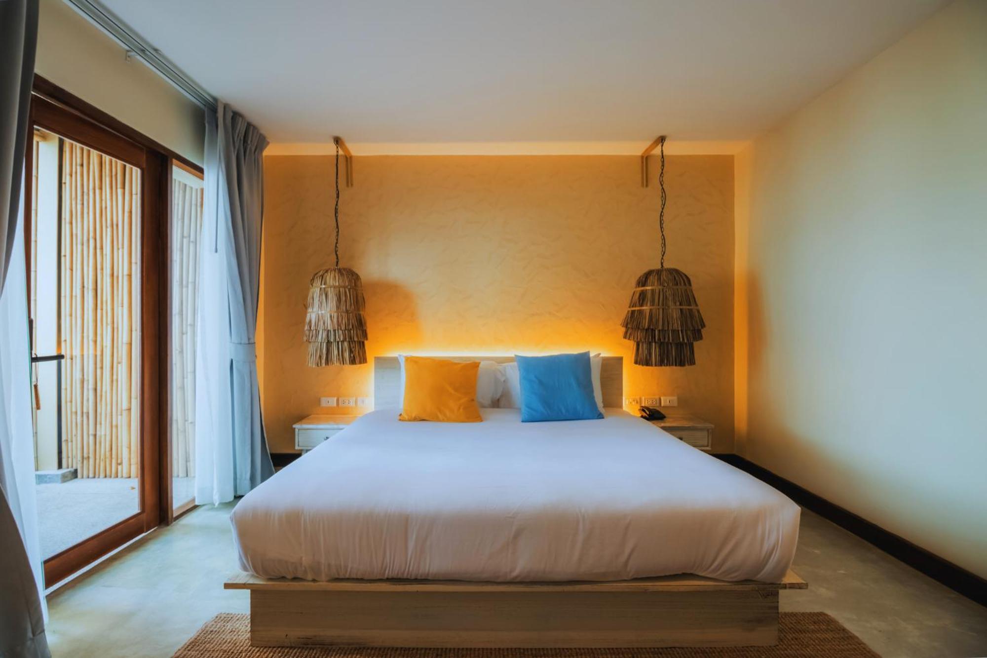 Sea Sun Bed & Beyond Hotel Bang Rak Beach  Exterior photo