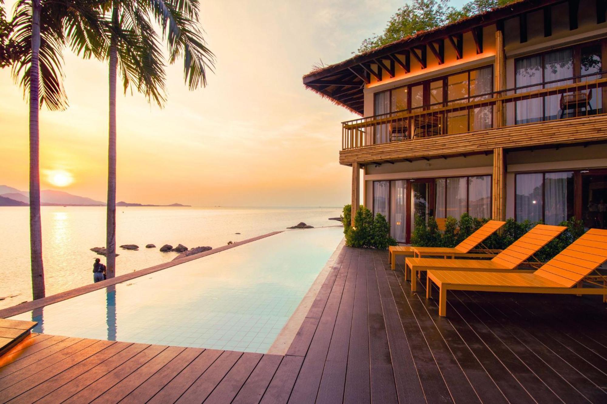 Sea Sun Bed & Beyond Hotel Bang Rak Beach  Exterior photo